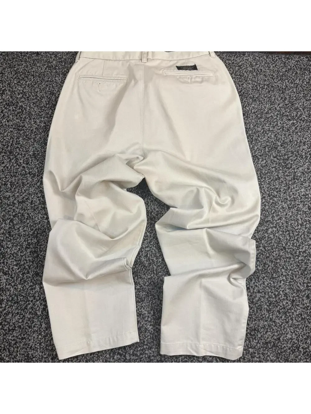 Banana Republic cream cotton chino pants size 33R